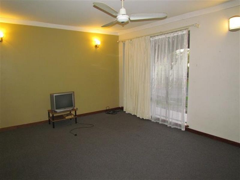 18b Harrolyn Avenue, Riverton WA 6148