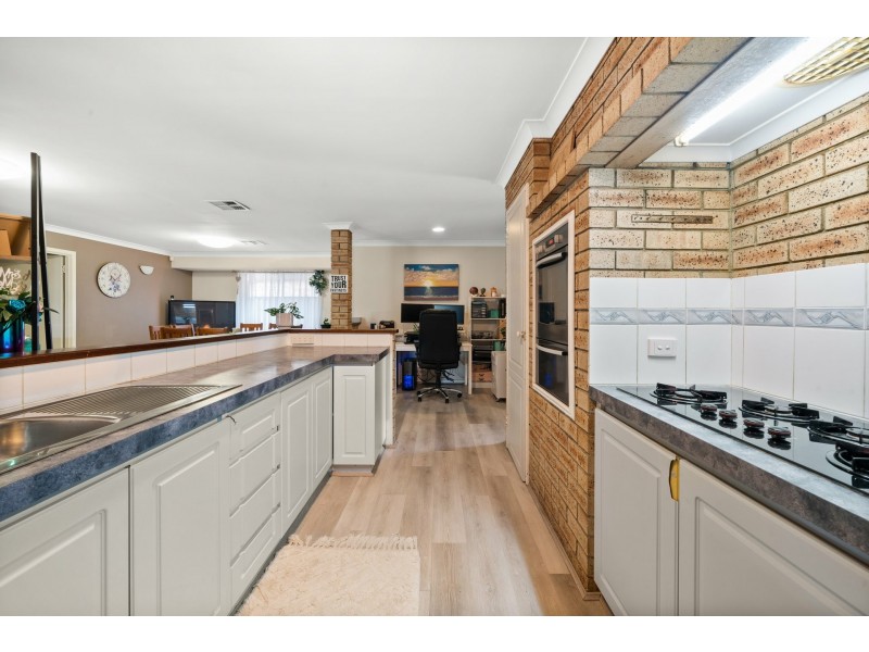 9 Kirwin Place, Willetton WA 6155