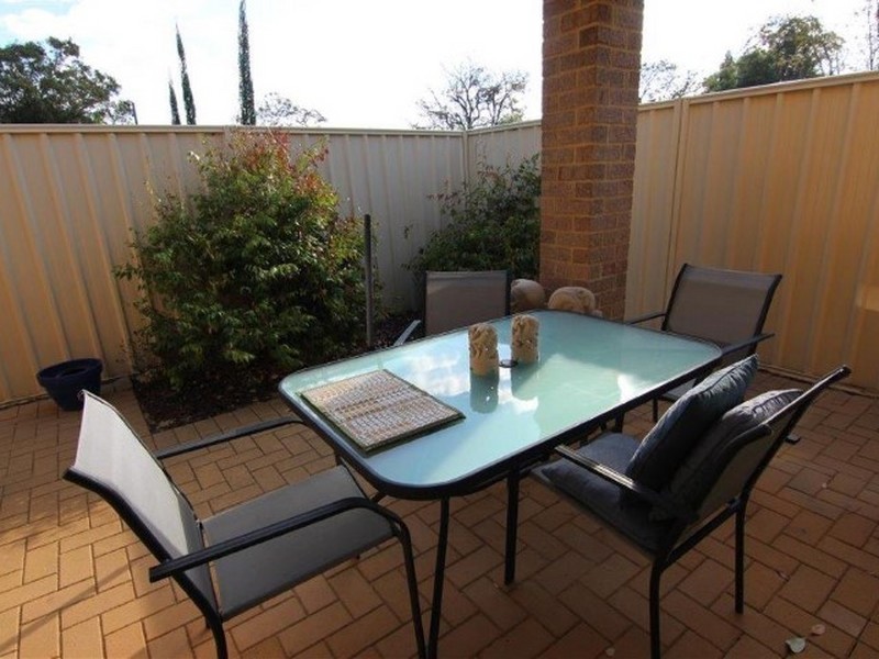 Unit 9/17-21 Third Avenue, Kelmscott WA 6111