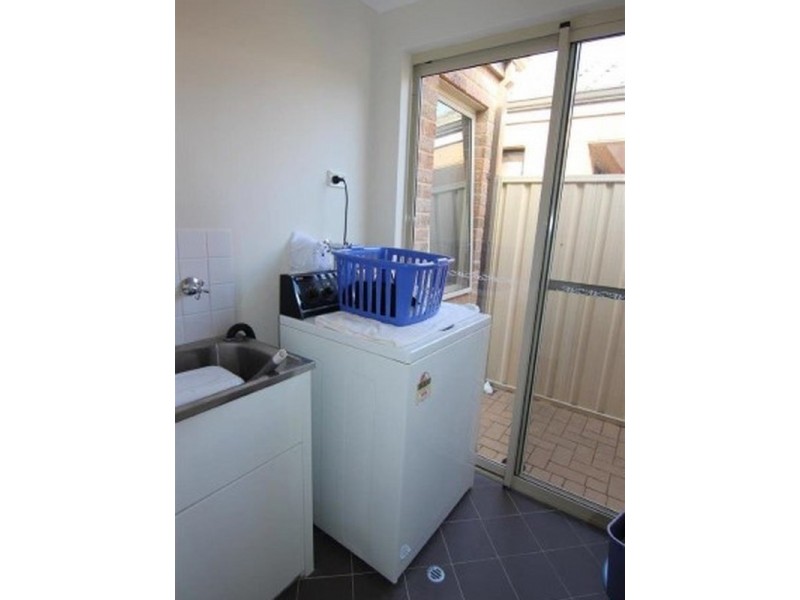 Unit 9/17-21 Third Avenue, Kelmscott WA 6111