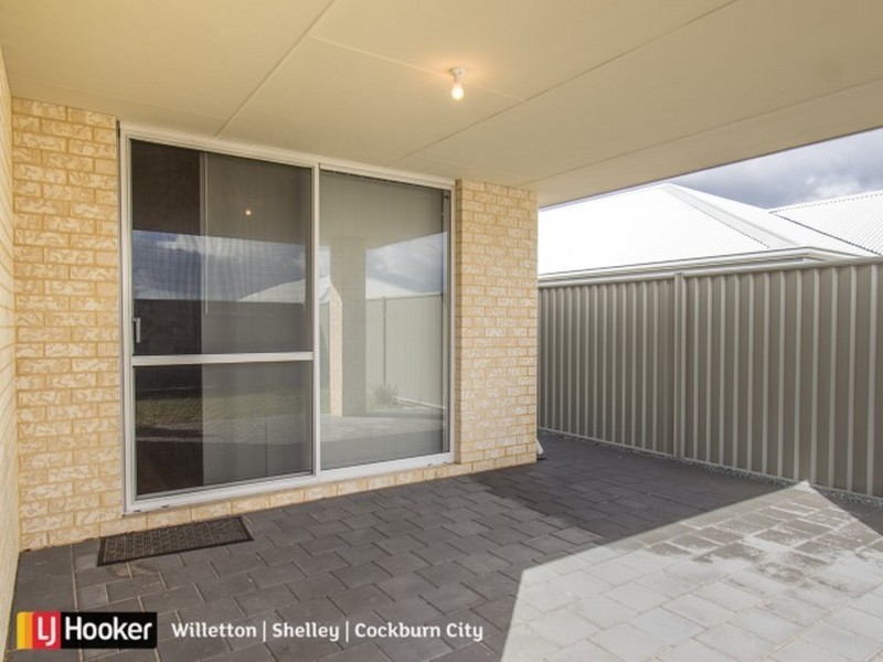 9 Needlewood Loop, Wandi WA 6167