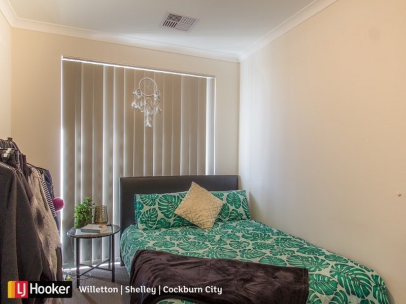 9 Needlewood Loop, Wandi WA 6167