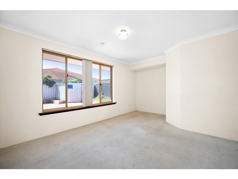 8 Hungerford Close, Canning Vale WA 6155