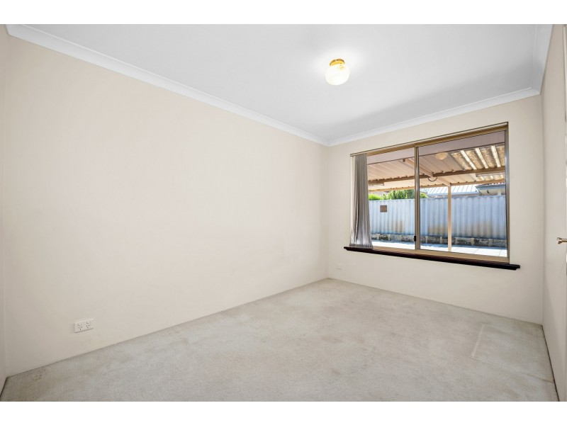 8 Hungerford Close, Canning Vale WA 6155