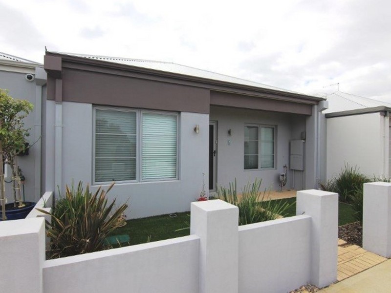 3 Pegus Way, Piara Waters WA 6112