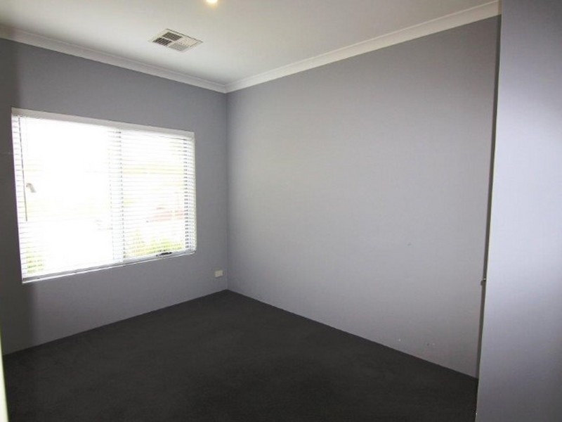 3 Pegus Way, Piara Waters WA 6112