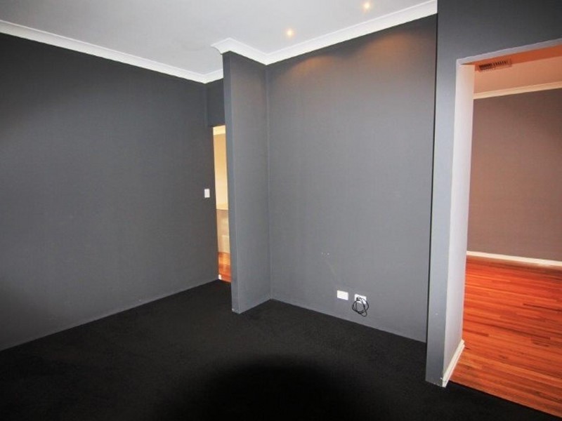 3 Pegus Way, Piara Waters WA 6112