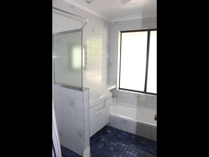 25 Abrolhos Close, Shelley WA 6148