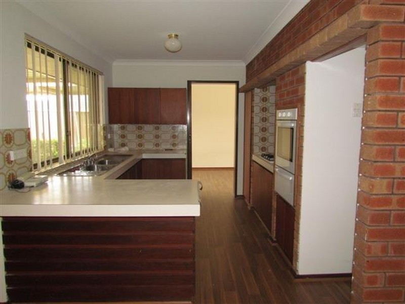 160 Parry Avenue, Bull Creek WA 6149