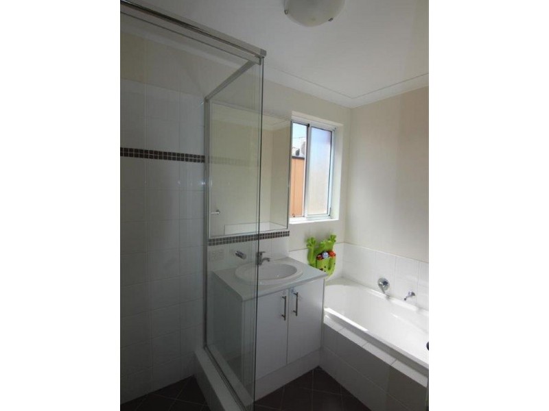 Villa 2/41-43 Sixth Road, Armadale WA 6112