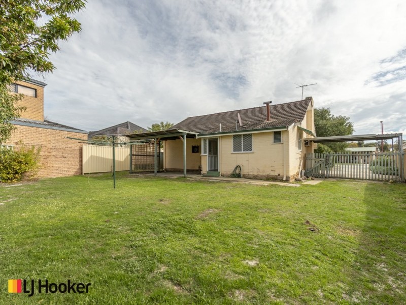 6 Holford Way, Wilson WA 6107