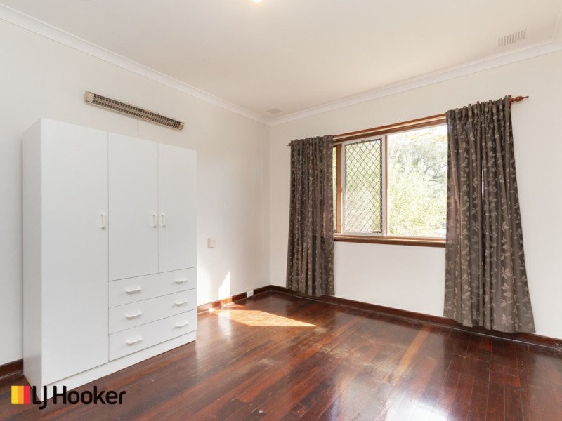 6 Holford Way, Wilson WA 6107