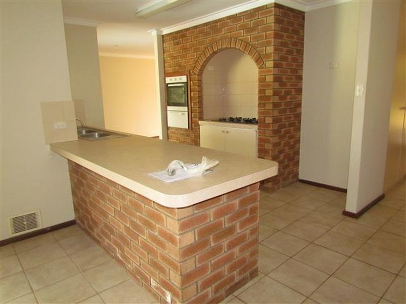 4 Rockett Way, Bull Creek WA 6149