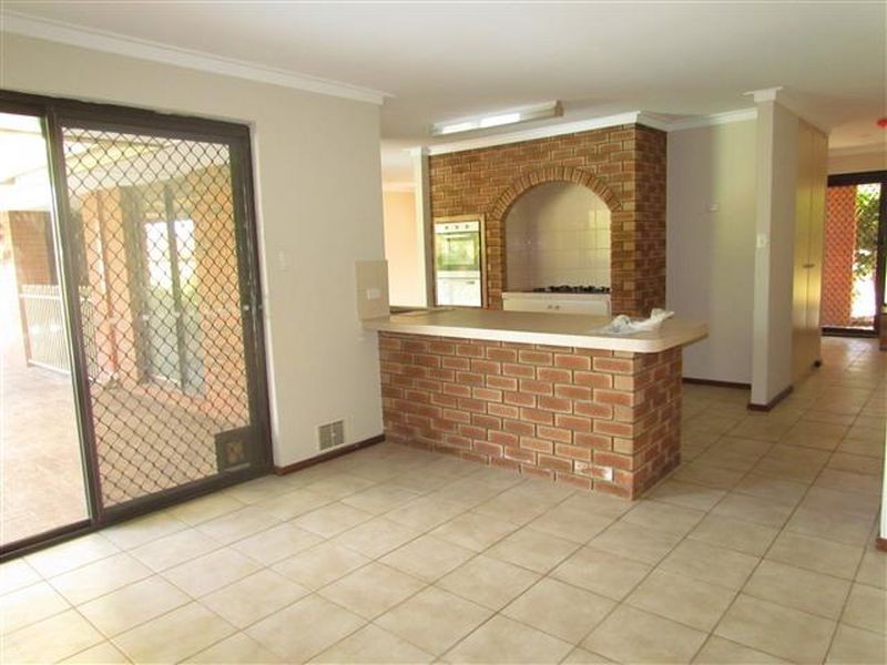 4 Rockett Way, Bull Creek WA 6149