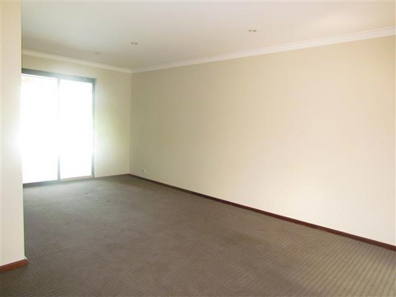 4 Rockett Way, Bull Creek WA 6149