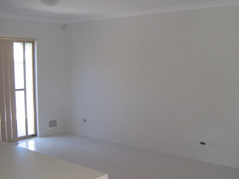 6D Messenger Street, Kelmscott WA 6111