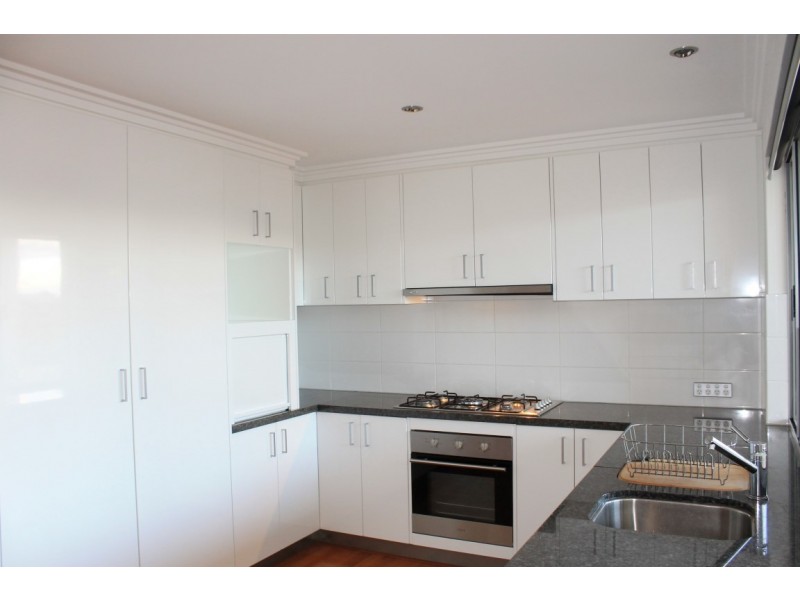 2/11 Katsura Gardens, Munster WA 6166