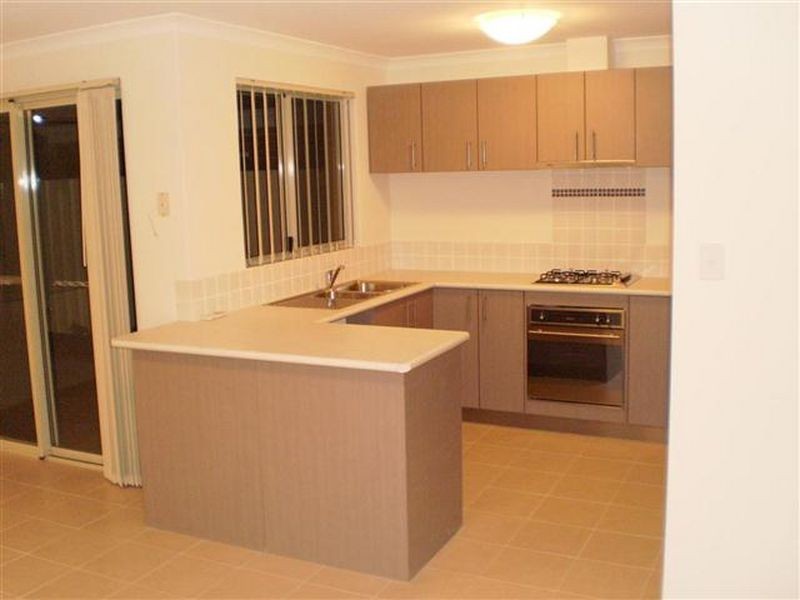 2/41-43 Sixth Road, Armadale WA 6112