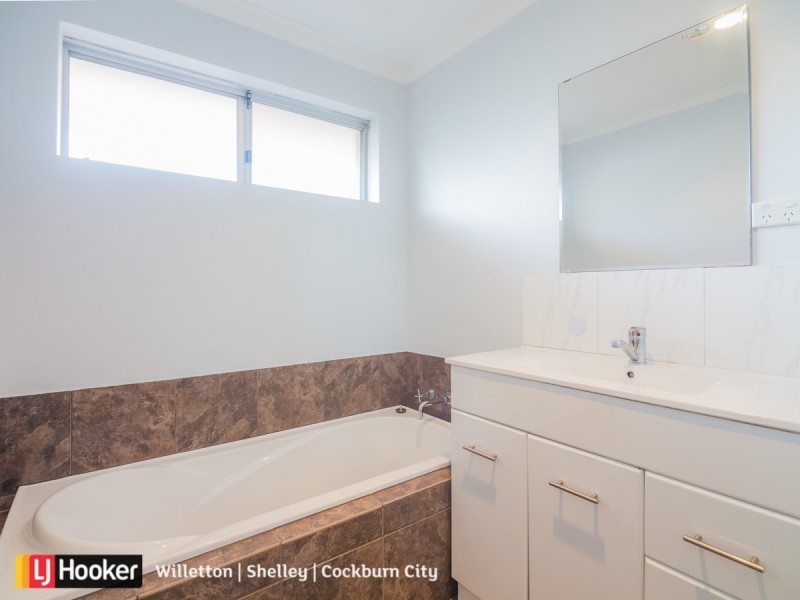 12a Anteo Court, Parkwood WA 6147