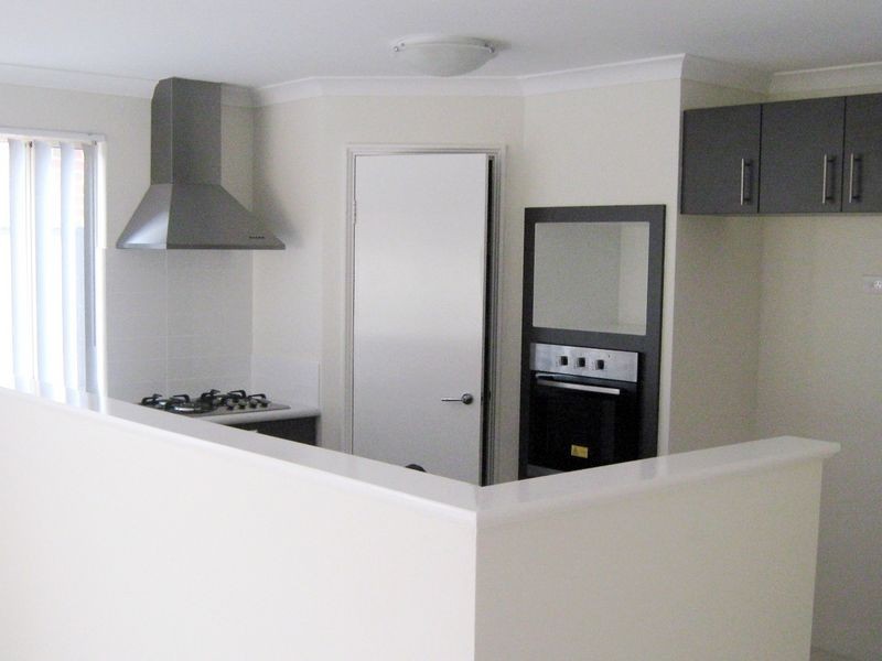 6/54 Sixth Road, Armadale WA 6112