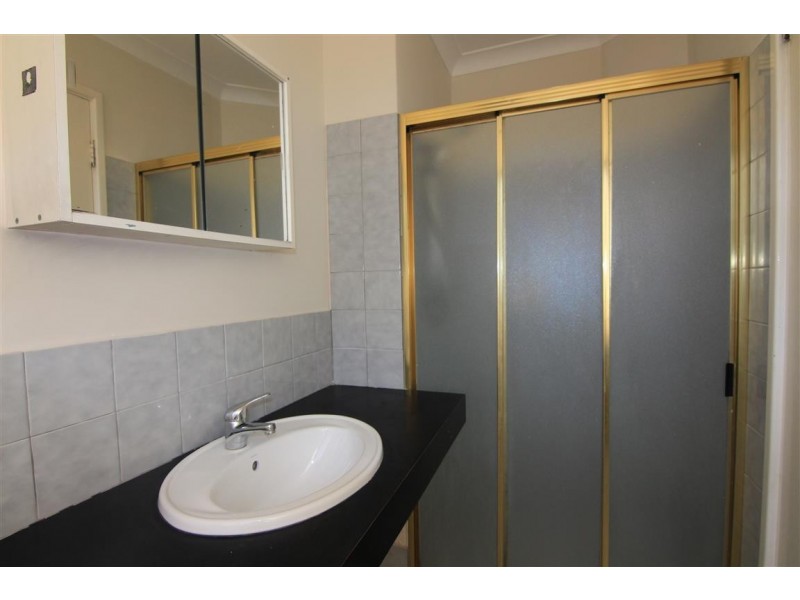 11 Bluebell Way, Bibra Lake WA 6163