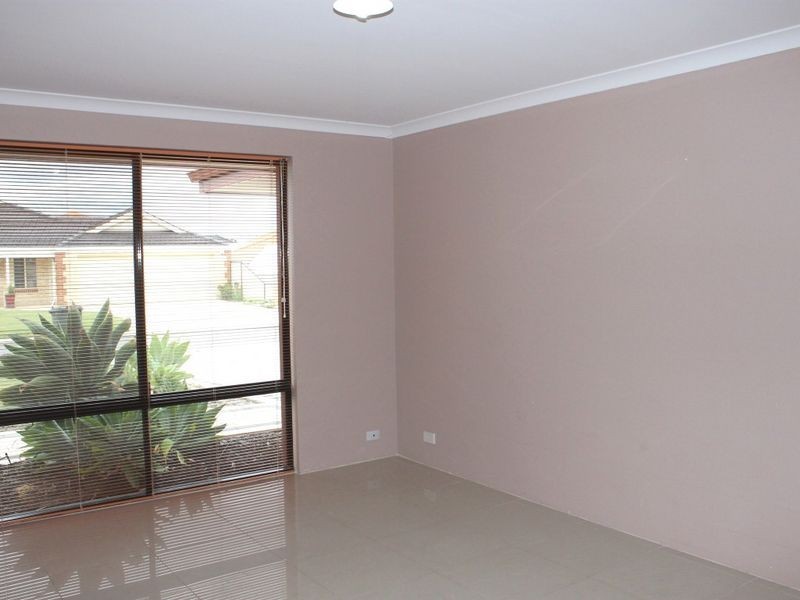 5 Georgia Way, Success WA 6164