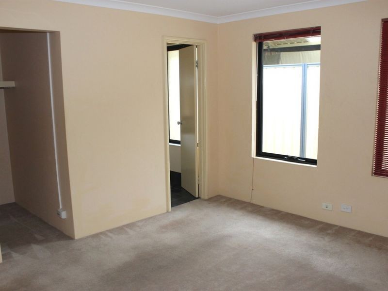 5 Georgia Way, Success WA 6164