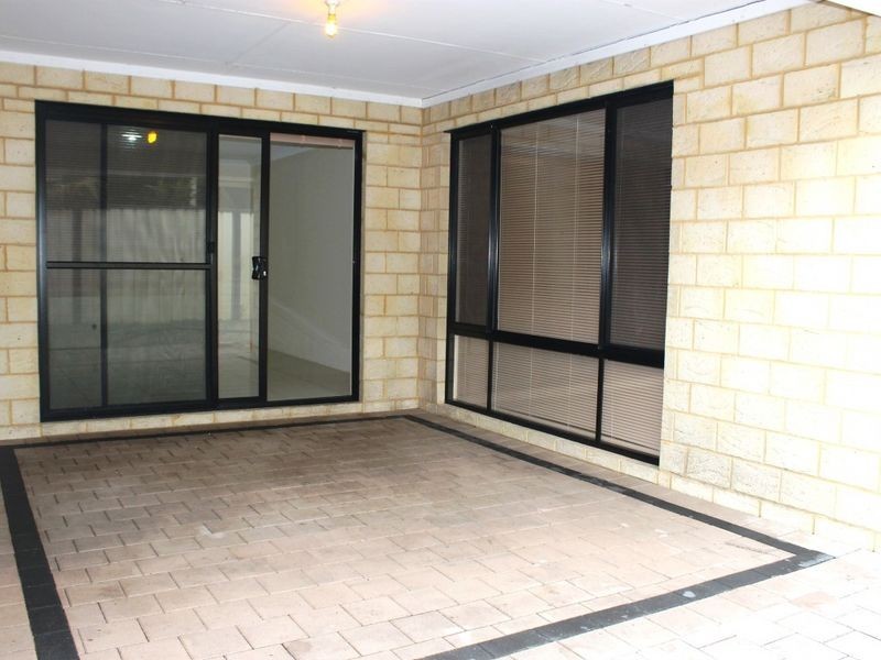 5 Georgia Way, Success WA 6164