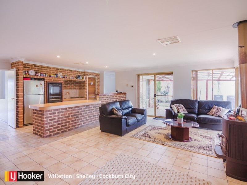 25 Hawford Way, Willetton WA 6155