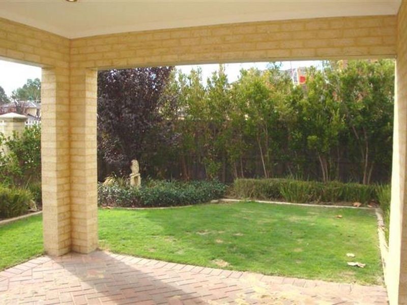 34 Brennan Ave, Canning Vale WA 6155