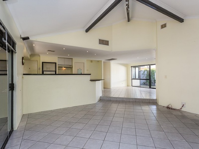 3 Gilbride Cove, Atwell WA 6164