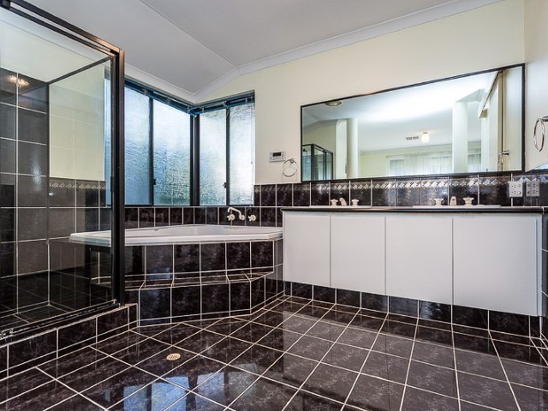 3 Gilbride Cove, Atwell WA 6164