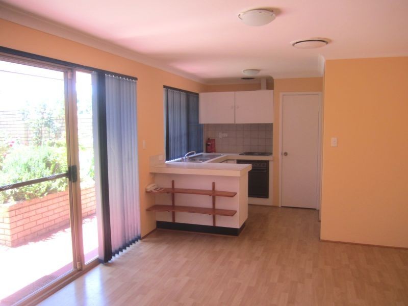 33a Mosaic Street East, Shelley WA 6148