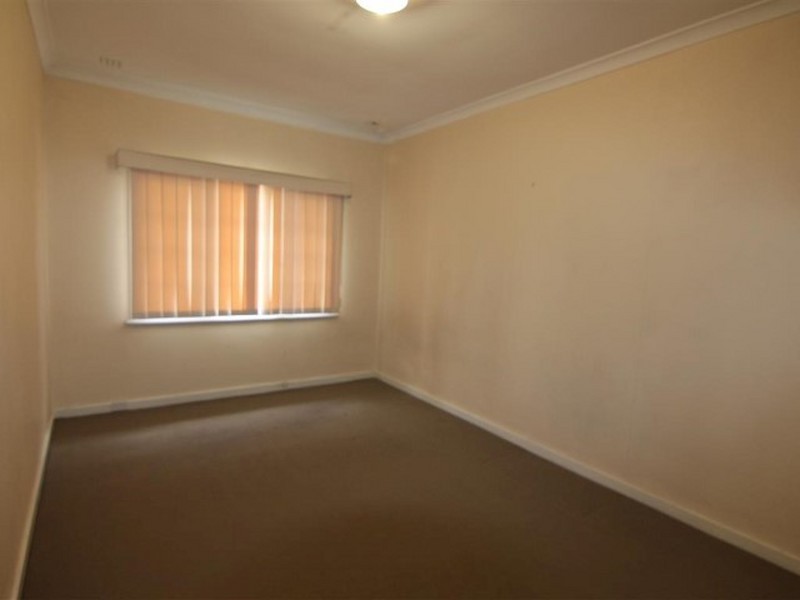 34 Pether Road, Manning WA 6152