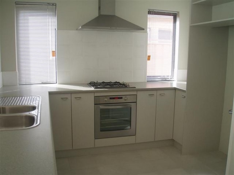 Unit 2/50 Claridge Circle, Thornlie WA 6108