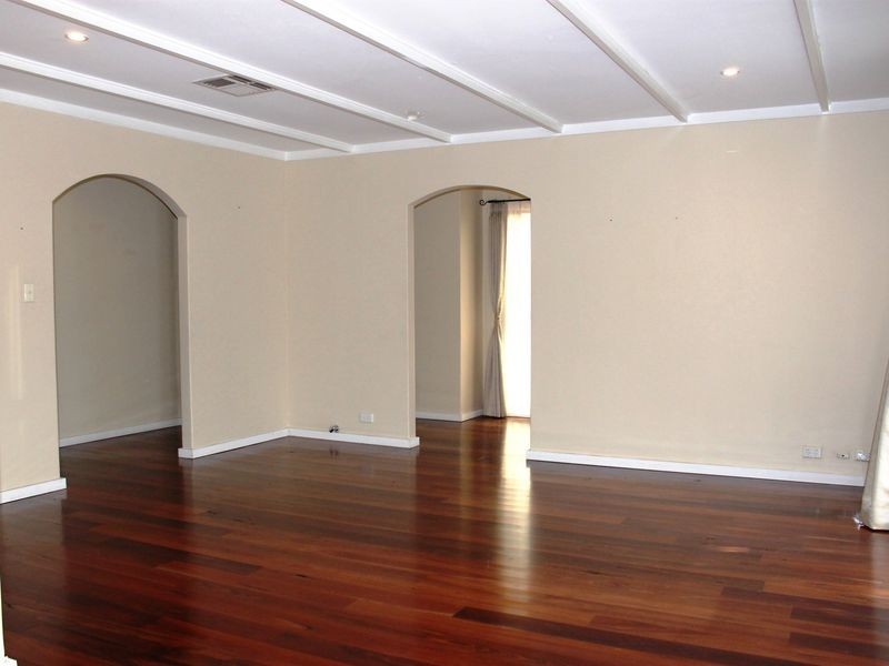 5 Rodondo Place, Shelley WA 6148