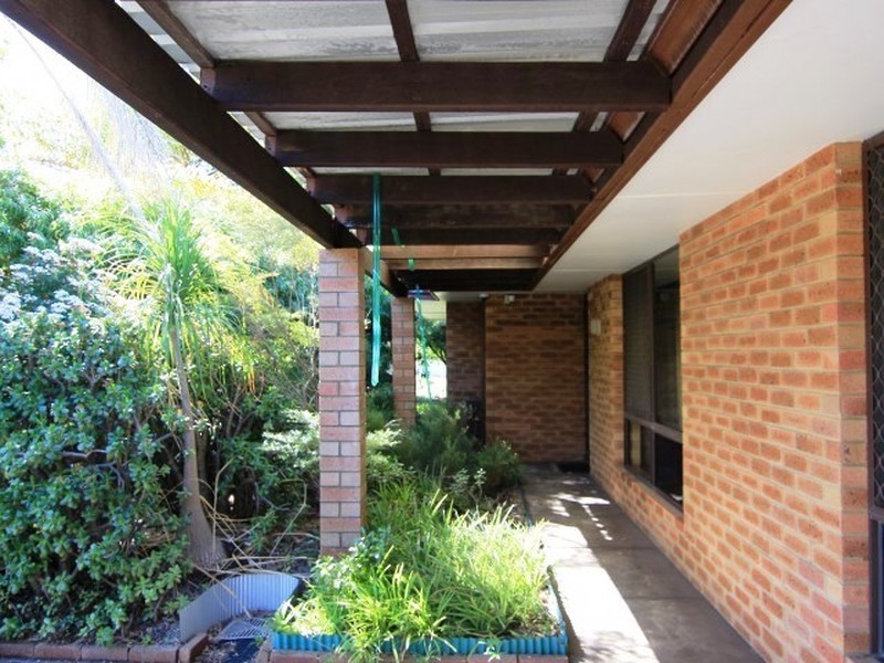 112 Vellgrove Ave, Parkwood WA 6147