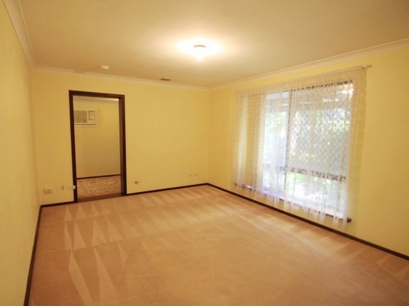 112 Vellgrove Ave, Parkwood WA 6147