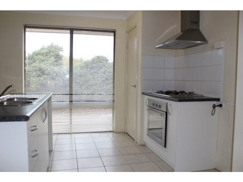 4 Golden Grove, Coodanup WA 6210