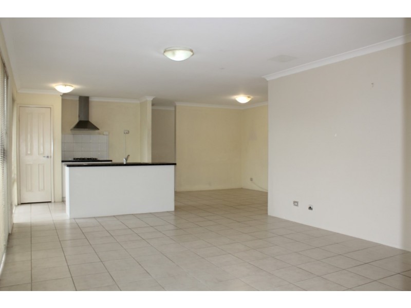 4 Golden Grove, Coodanup WA 6210