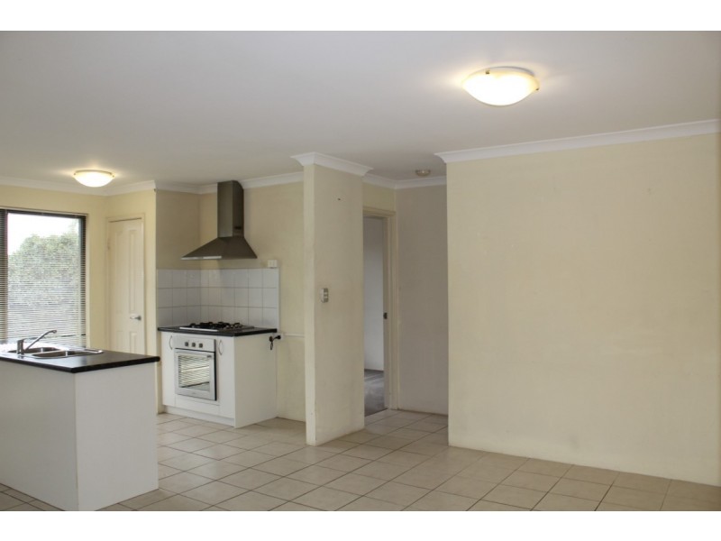 4 Golden Grove, Coodanup WA 6210