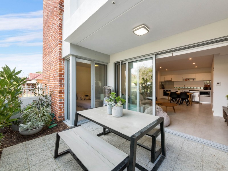 2/40 Cowle Street, West Perth WA 6005