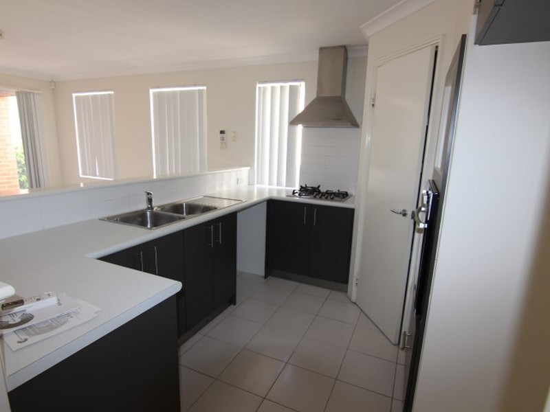 Unit 12/54 Sixth Road, Armadale WA 6112