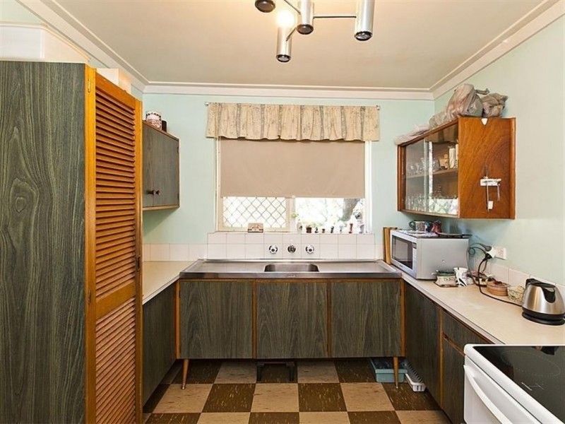 13 Teigh Street, Gosnells WA 6110