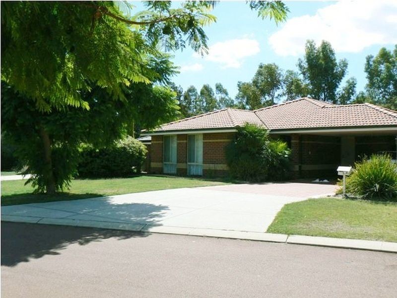 2 Steppe Court, Canning Vale WA 6155