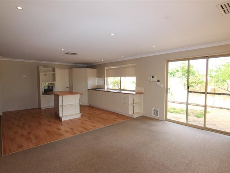 126 Collins Road, Willetton WA 6155