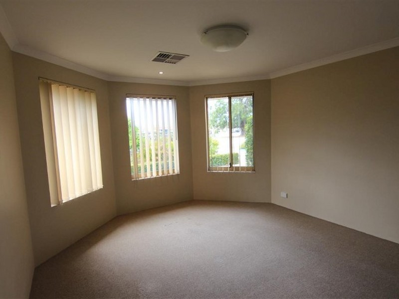 126 Collins Road, Willetton WA 6155
