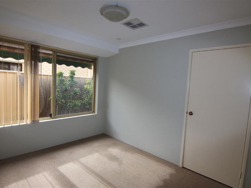 126 Collins Road, Willetton WA 6155