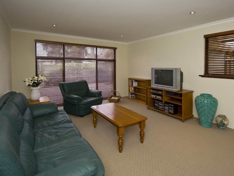 23 Zenith Street, Shelley WA 6148