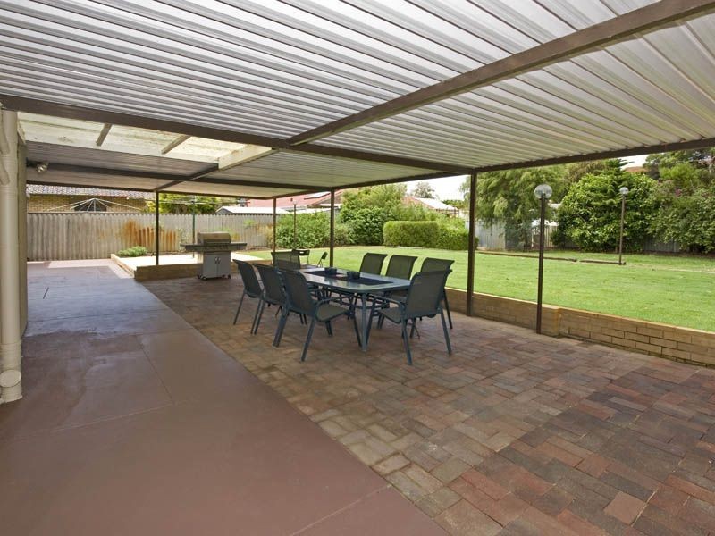 23 Zenith Street, Shelley WA 6148